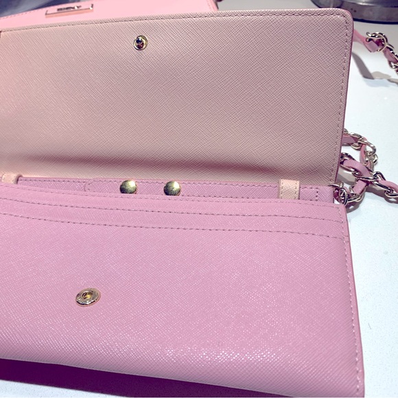 DKNY woc wallet on chain - Picture 2 of 4